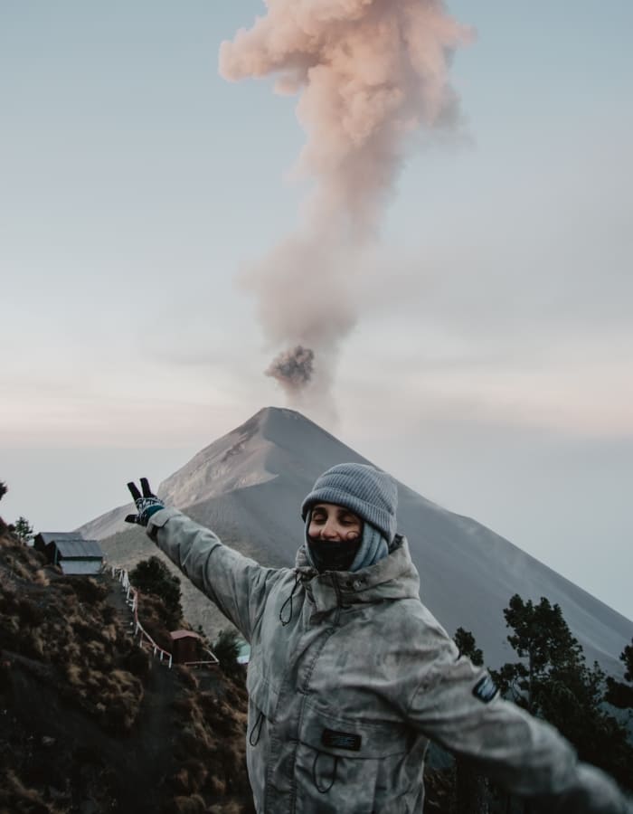 volcan de guatemala en erupcion